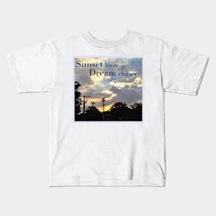 Sunset lover,dream chaser Kids T-Shirt